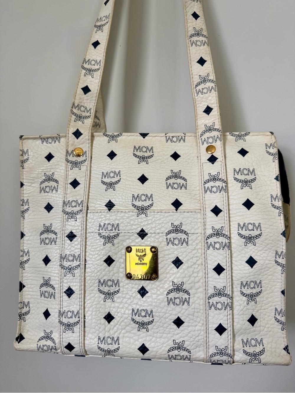 MCM White Visetos Bag - Picture 3 of 14